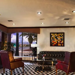 Ramada By Wyndham Orlando South Davenport